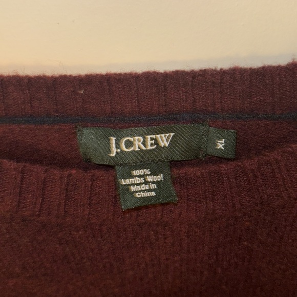 🍷 J. Crew Lambswool Crewneck Sweater - Picture 4 of 5